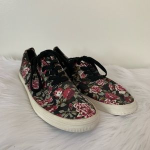 Floral American Eagle Shoes